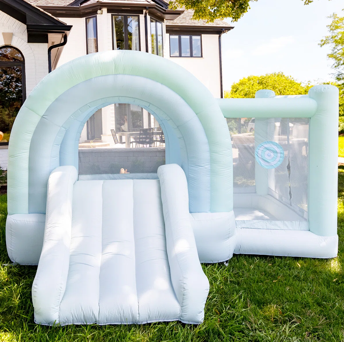 Ultimate Daydreamer Mist Bounce House