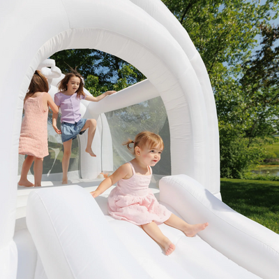 DayDreamer Cloud Bounce House & Ball Pit